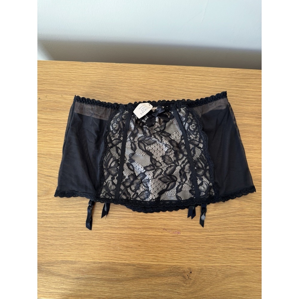 Vintage‎ Victoria's Secret Women Size Small NWT Lace Black Garter Belt